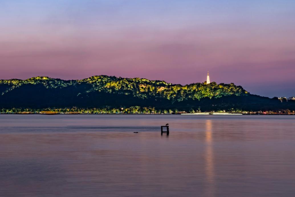 項目 | 寶石山及北山街夜景燈光安全改造工程